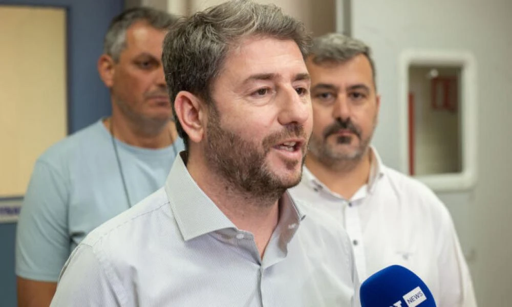 Ανδρουλάκης από Σύρο: «Η δύναμη του ΠΑΣΟΚ είναι η κοινωνική του βάση»